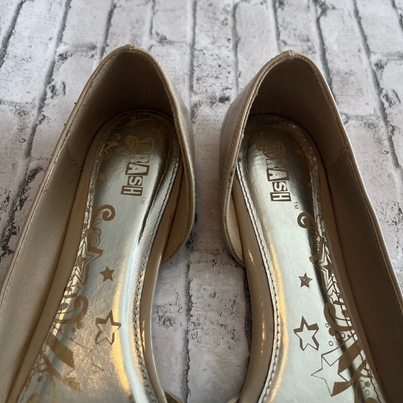 Brash Beige Women's Flats Size 8 - Picture 4 of 8